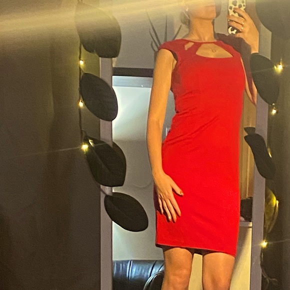 Dresses & Skirts - 🏃🏽‍♀️ 2 for $30 🏃‍♀️ Red sexy elegant cut out mini dress